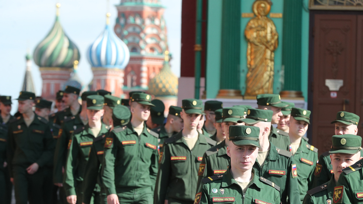 Госдума в первом чтении приняла законопроект о повышении призывного возраста