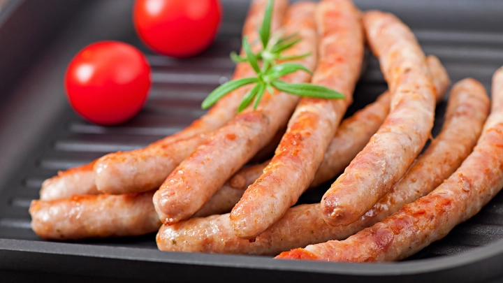 Отказ от мяса ведет к старческой хрупкости: новое исследование медиков