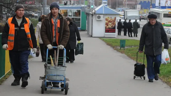 Тектонический сдвиг: Bloomberg раскрыл, зачем Россия завозит рабочих из Индии