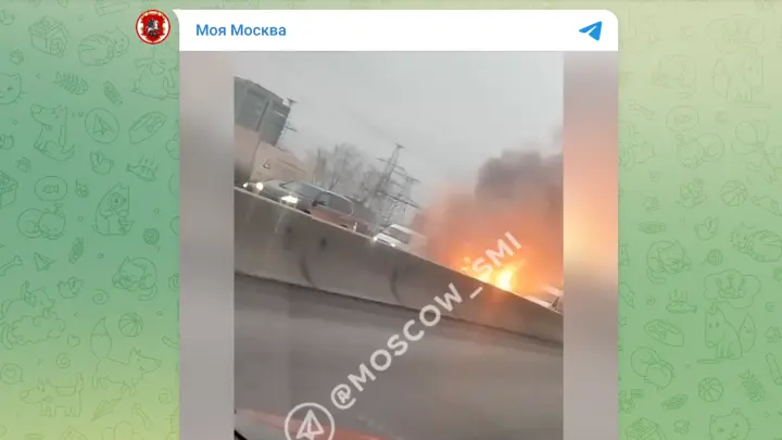 На МКАДе в районе Выхино вспыхнул автомобиль: движение затруднено