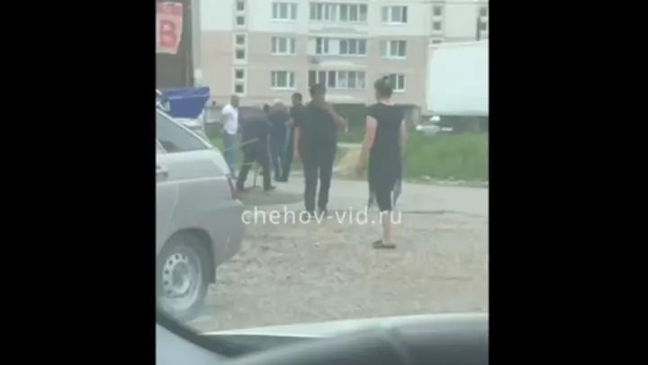 После драки мигрантов на рынке в Чехове в полицию доставили 32 участника