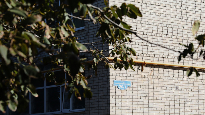 В Ейске в три подъезда пострадавшего от падения СУ-34 дома не будут пускать жильцов