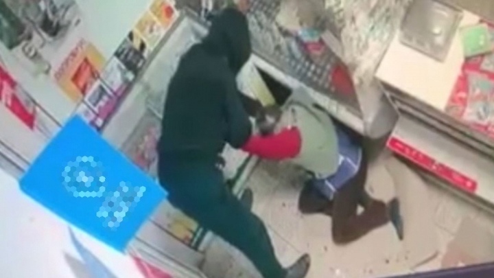 В Самарской области поймали мужчину, подозреваемого в избиении продавщицы бутылкой