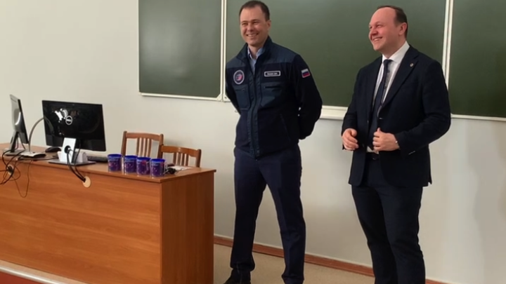 12 апреля космонавту из ЮУрГУ Дмитрию Петелину присвоили звание Героя России
