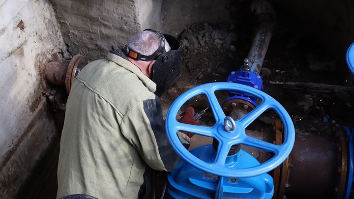 В Сочи давление в системе водоснабжения стабилизировано: остались последние четыре улицы