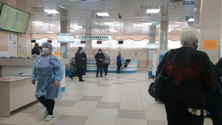 Доктор Зуев посоветовал носить маски из-за сообщений о неизвестном вирусе