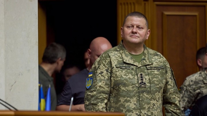 Главком ВСУ Залужный получил серьезное ранение в голову – РИА Новости