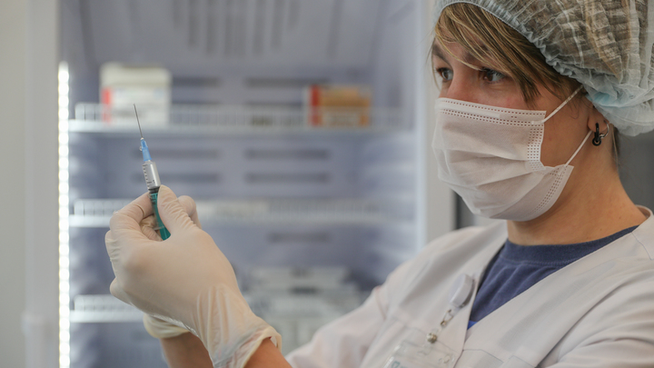 В ТРЦ Екатеринбурга откроют пункты бесплатной вакцинации от гриппа и дифтерии