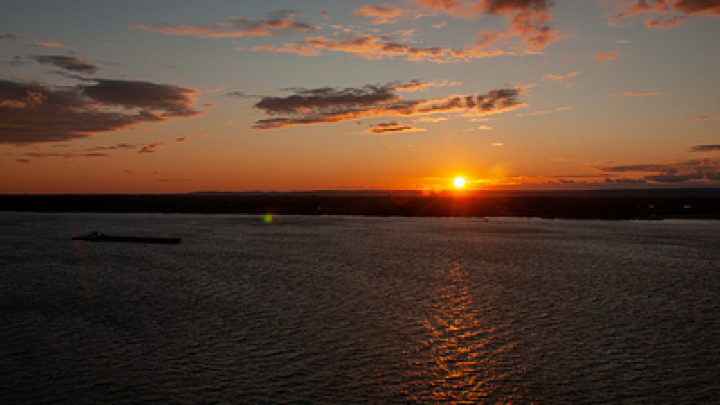 Режиссер Кустурица предложил инженерам «Орешника» создать второе солнце