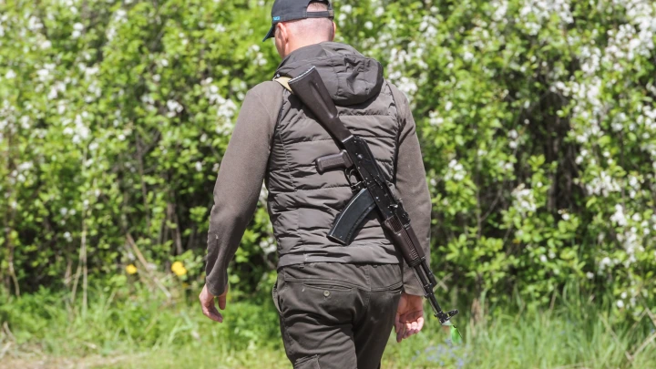 Военкор Сладков изящно поддел новых россиян: Таких проблем себе нароете, долго не рады будете