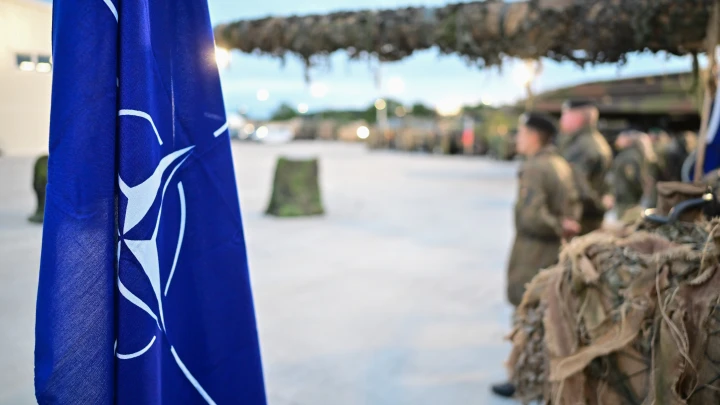 HS: США помогли России добиться полного унижения НАТО