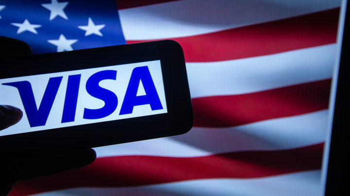 Visa позволит переводить деньги по номеру телефона
