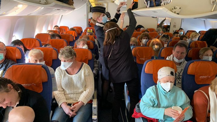 Пьяных любовников ссадили с рейса Санкт-Петербург — Даламан