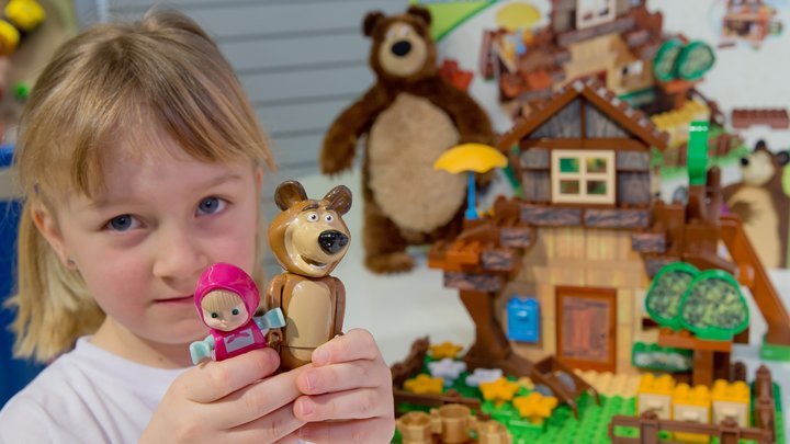 В покоривших весь мир Маше и Медведе увидели тайный смысл. Теперь мультик под угрозой запрета