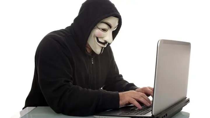 Как русскую молодёжь разводят на теракты: Разбираем ложь украинских спецслужб