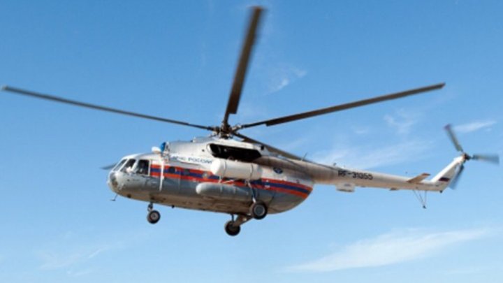 Вертолет доставил в Москву двух пострадавших при стрельбе в гимназии №5 Брянска