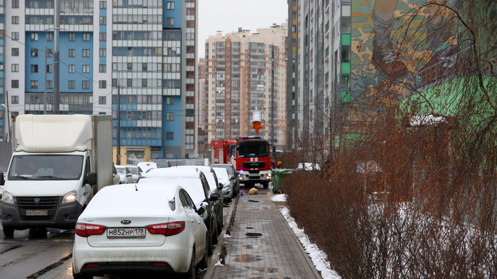 В Перми заметили машину, водитель которой вез в багажнике детей
