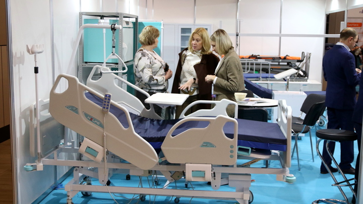 Правозащитник рассказал, что грозит врачам за навязывание платных услуг