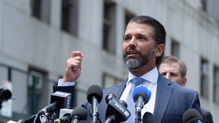 Трамп уже в Гренландии. История с предложением США приняла неожиданный оборот