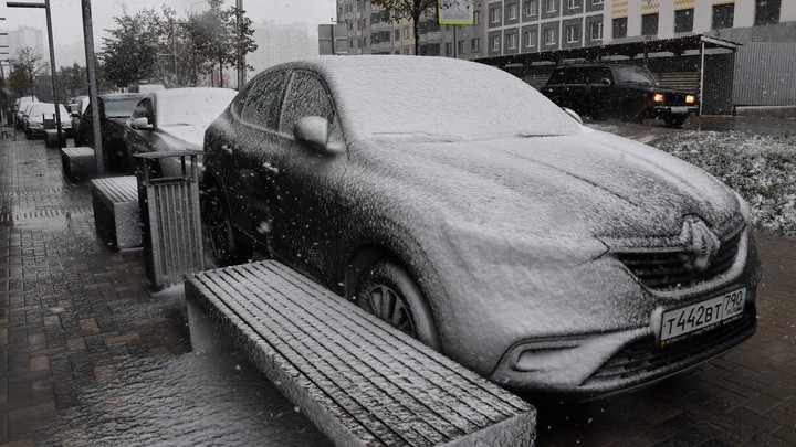 Москвичам советуют в выходные сменить резину на зимнюю