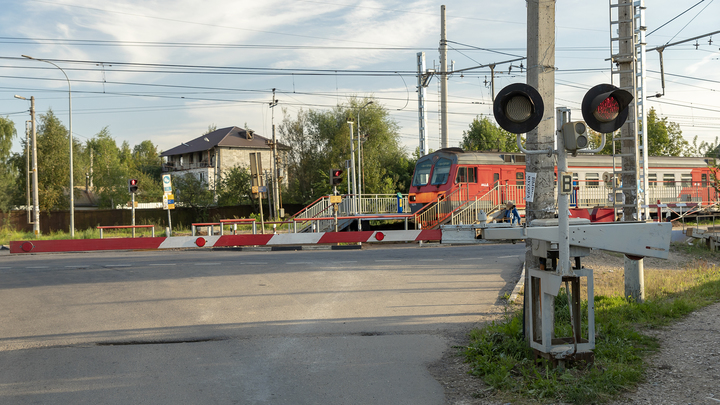 Две ночи будет перекрыт железнодорожный переезд в Самаре