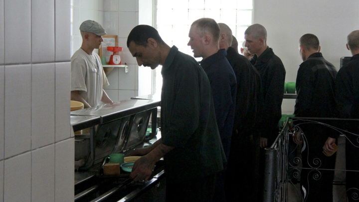 Заключенные свердловских колоний записали аудиосказки для детей