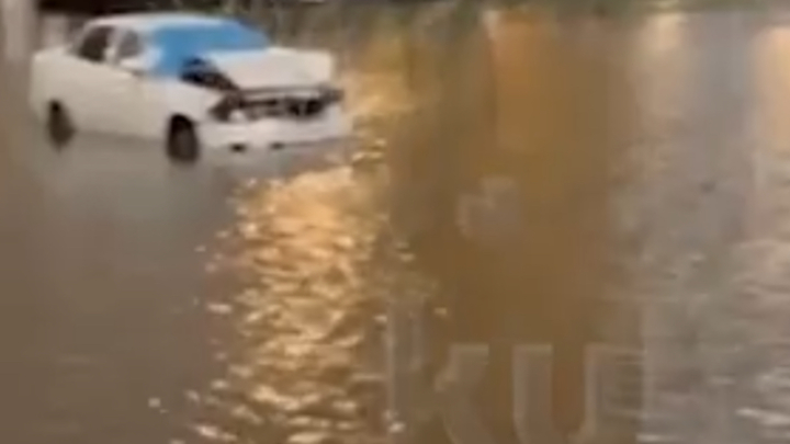 Краснодарский ливень затопил 12 этажей новостройки