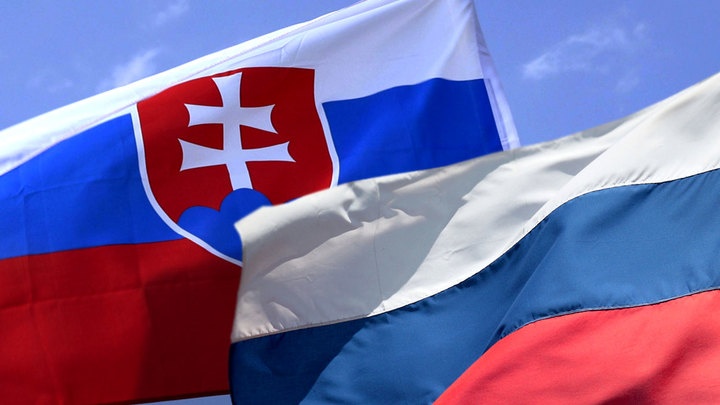 Словакия собирается признать Крым российским