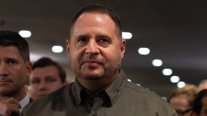 Тетрадь смерти Ермака: Какие тайны Зеленского хранит глава офиса нелегитимного президента и почему за них могут убить