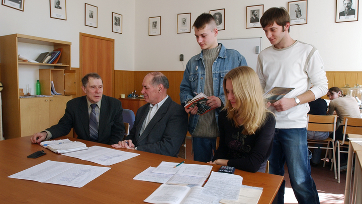 Минобразования кардинально усложнит тестирование выпускников