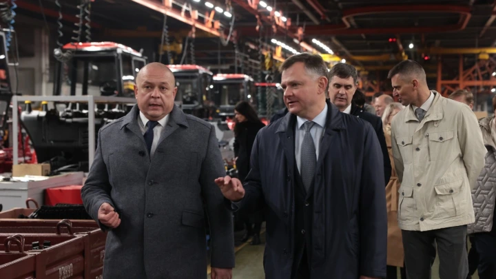 Тысяча новых автобусов и союз двух стран: чем завершился визит губернатора Дона в Белоруссию