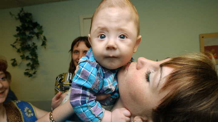 Педиатр рассказал, какое серьезное осложнение при омикроне у детей может стать фатальным