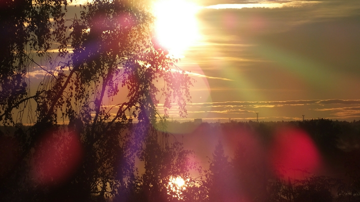 Мощная вспышка на Солнце: к Земле движется облако плазмы - ожидаются магнитные бури