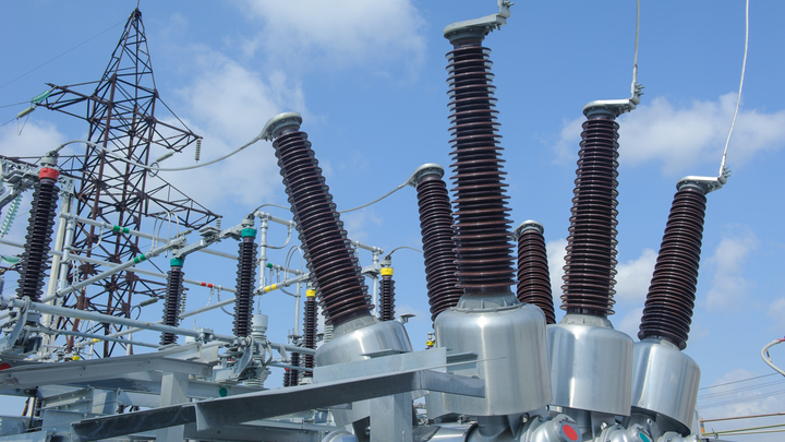 В Краснодаре многоэтажку на ул. Ангарской, пострадавшую при пожаре, подключают к коммунальным сетям