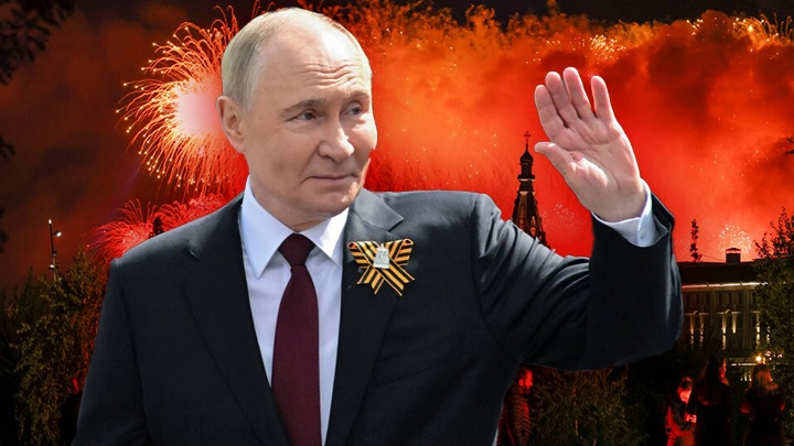 Улыбка Путина и ничтожество Макрона: Парад в Москве заставил Запад признать неизбежное. Реакция была незамедлительной