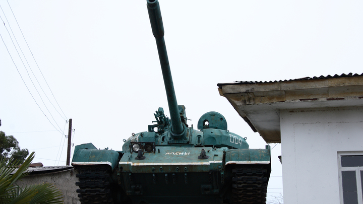 Глава абхазского МИД допустил возможность новой войны с Грузией