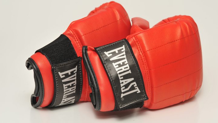 Запрещённый приём: Боксёров из России и Белоруссии исключили из международных рейтингов