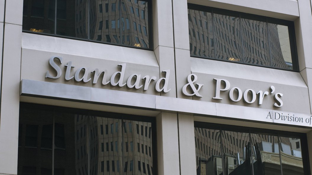 S&P считает качество банковского надзора в Российской Федерации низким