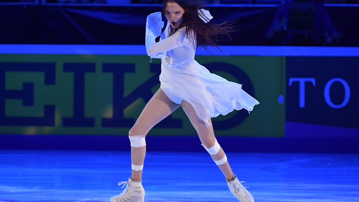 Русскую фигуристку Медведеву просят уехать из Японии. Люди недовольны