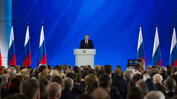 Путин защитил мам и малышей: Унизительную процедуру сказано отменить