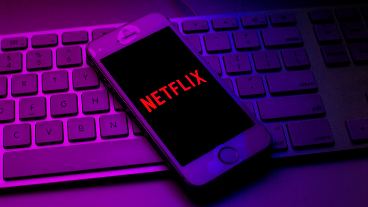 Роскомнадзор вносит Netflix в реестр аудиовизуальных сервисов: что это значит для зрителей