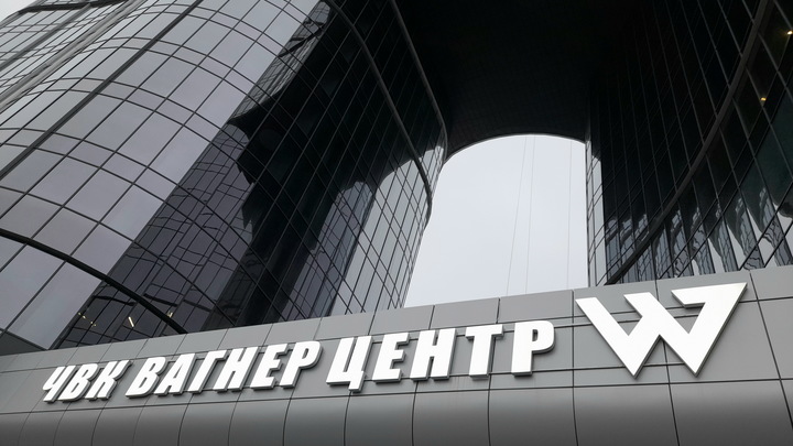 Пригожин показал вторую серию фильма с казненным за предательство вагнеровцем