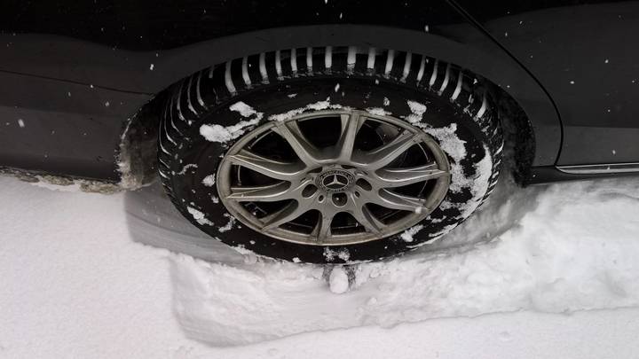 Мигранта-нарушителя, который скрывался три года, вычислили после ДТП в Петербурге