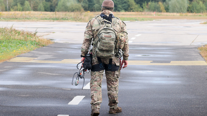 Заехал по башке и всё, победа наша: Русский танкист рассказал, как выбрался из плена, прихватив с собой боевика