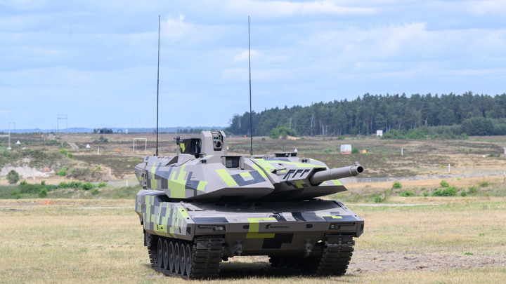 Немецкий концерн Rheinmetall подписал контракт на строительство танкового завода на Украине