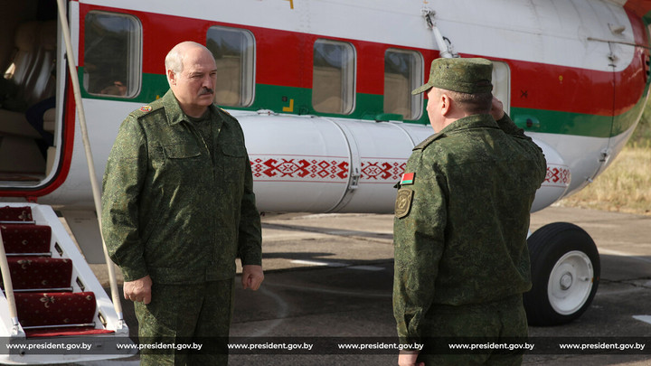 Лукашенко заявил о росте напряжённости на границе Белоруссии