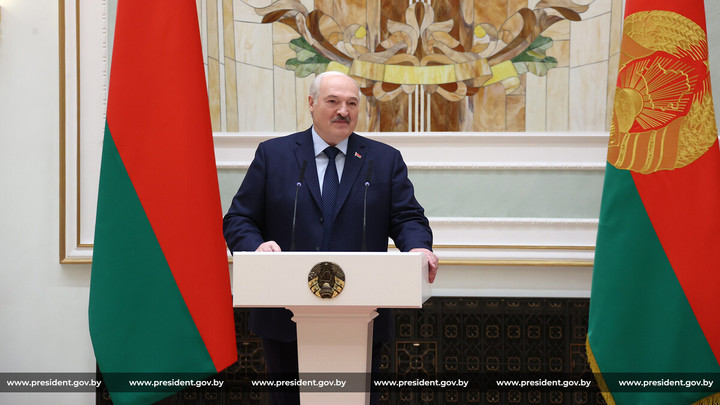 Лукашенко в поздравлении с Днём народного единства назвал общие цели белорусов