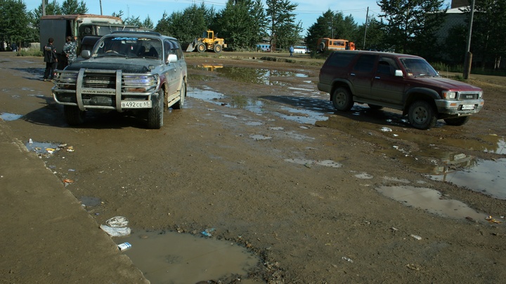 В Новосибирске водители автобуса №28 отказываются ехать до конечной остановки из-за дороги