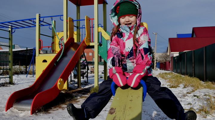 Детские пособия запретят тратить на сигареты: Эксперт предупредила о важном нюансе