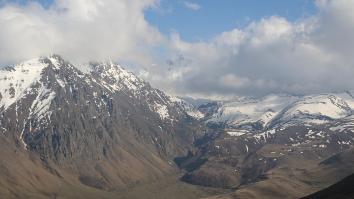 Группу альпинистов завалило камнями в Кабардино-Балкарии: Кто погиб, как спасали выживших